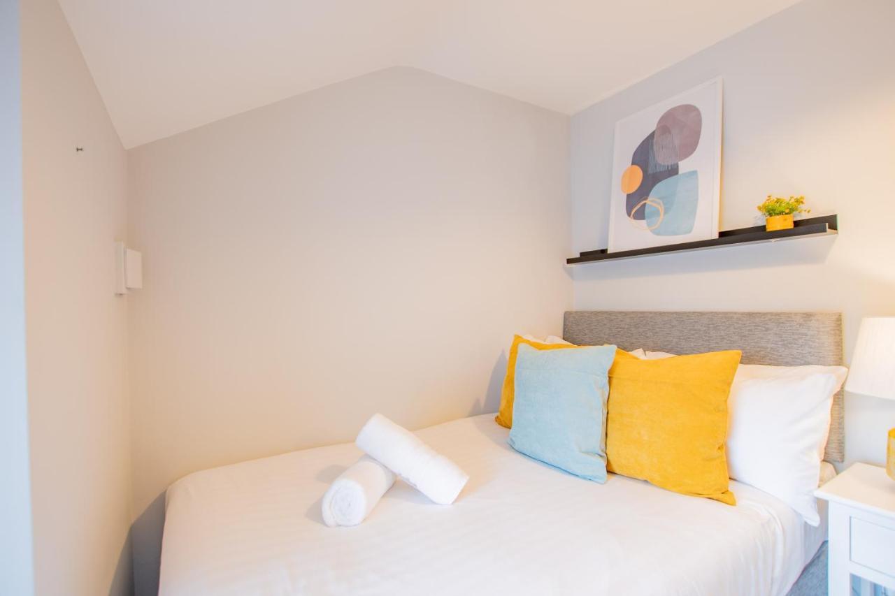 Cosy Retreat In The City Centre กัลเวย์ ภายนอก รูปภาพ