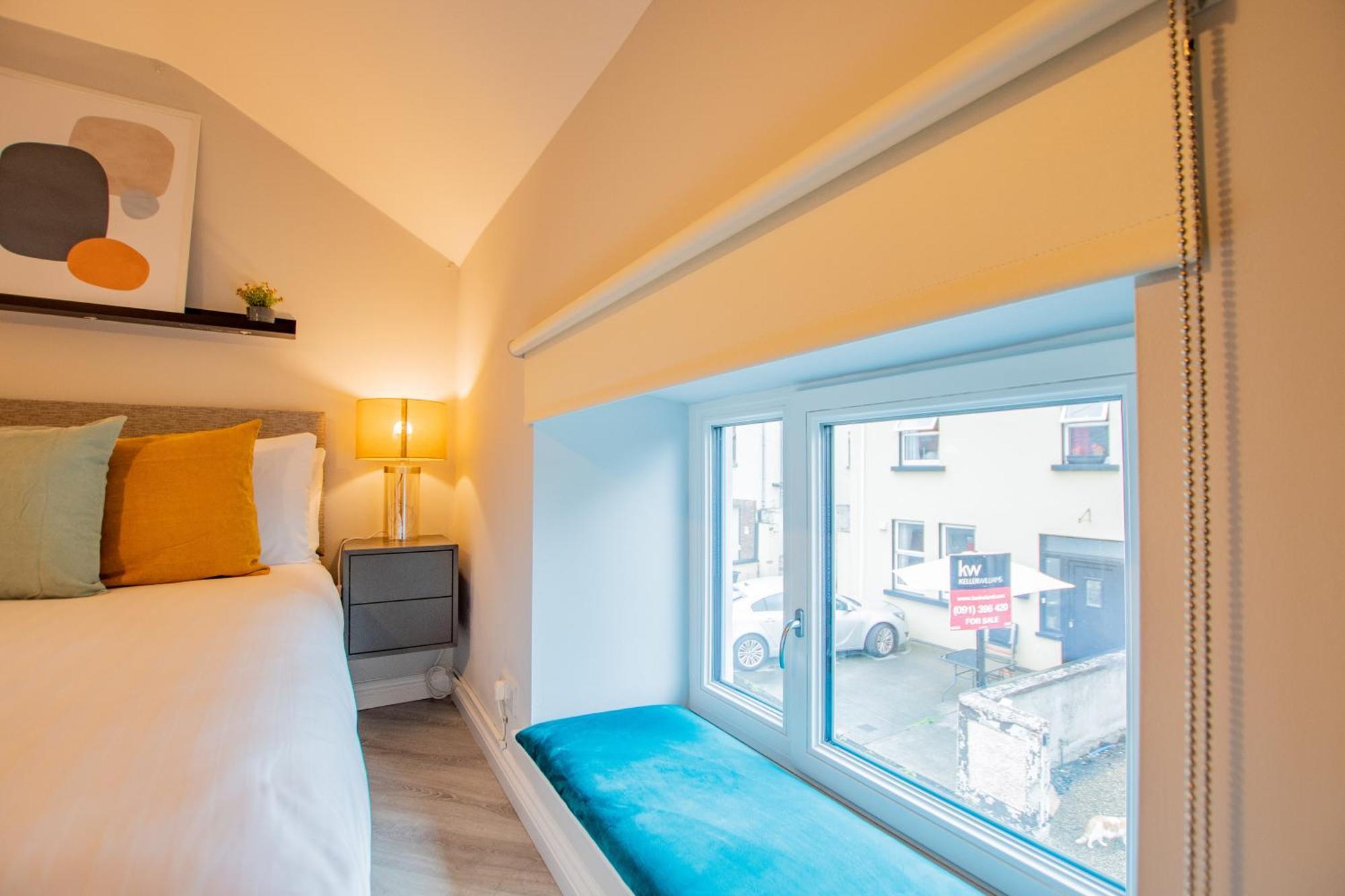 Cosy Retreat In The City Centre กัลเวย์ ภายนอก รูปภาพ