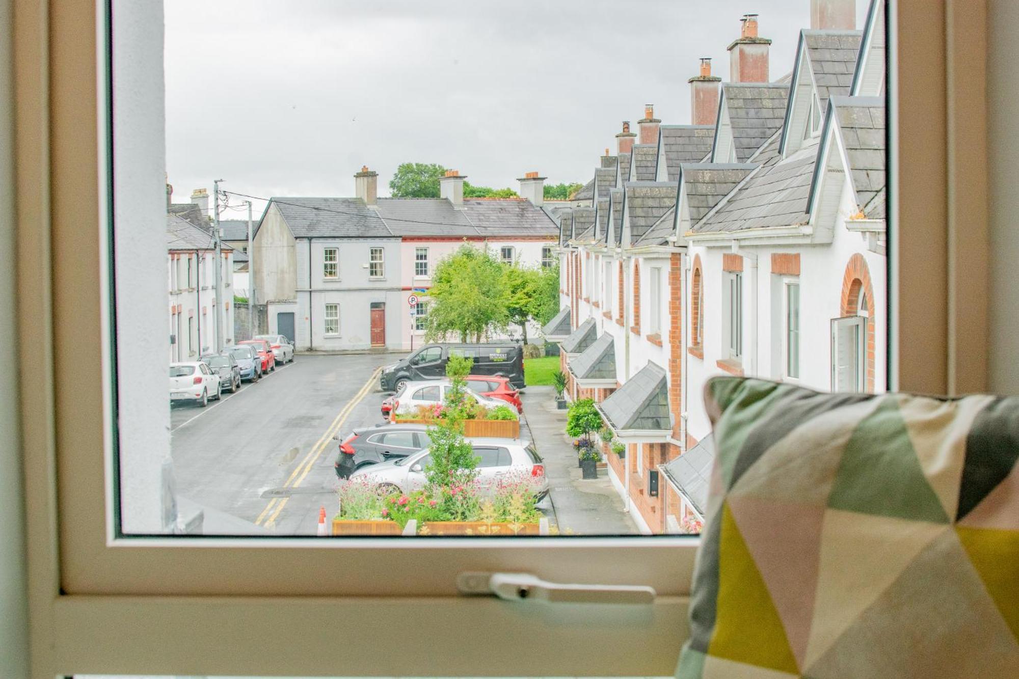 Cosy Retreat In The City Centre กัลเวย์ ภายนอก รูปภาพ